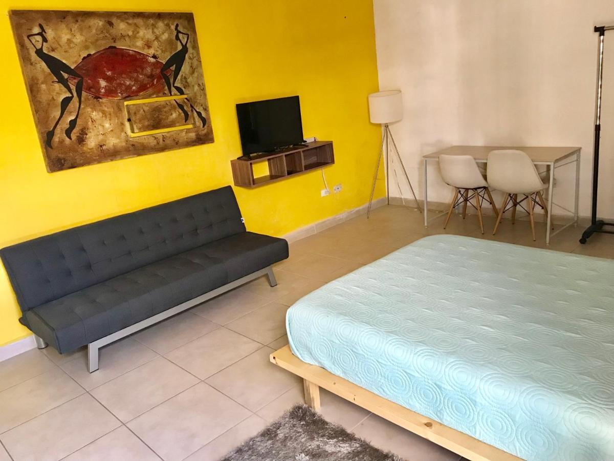 Jr Suite En Zona Residencial Linda Vista - Magnifica Ubicacion Y Tranquilidad. Monterrey Eksteriør billede